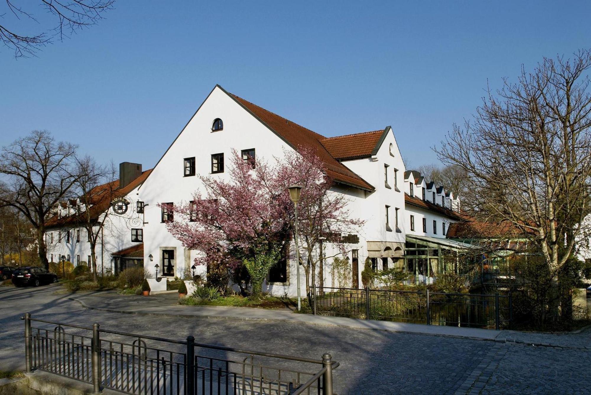 Hotel Zur Muhle Ismaning Exterior photo